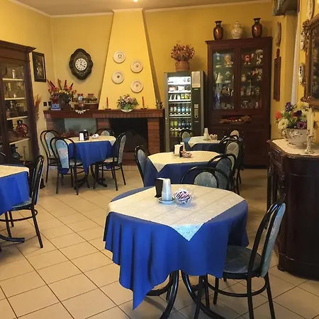 Il Gufo מלון פארמה